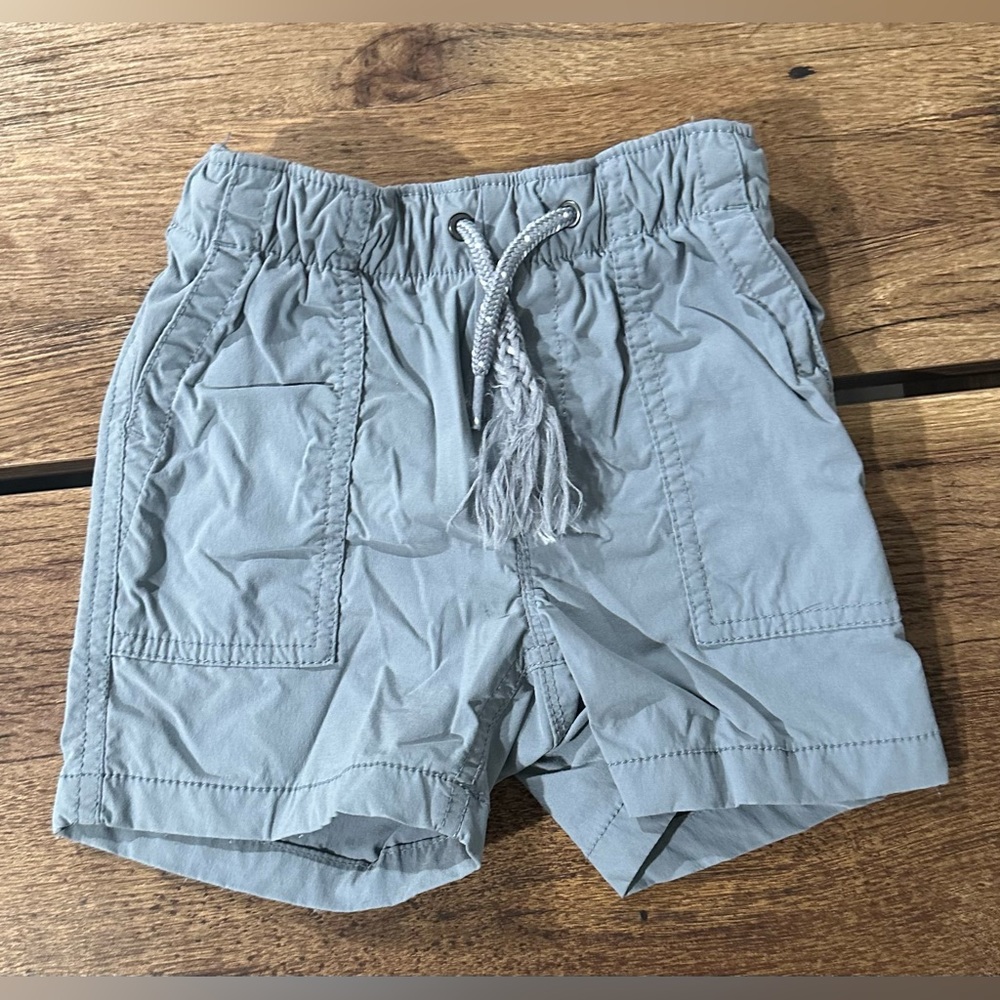 Gap shorts